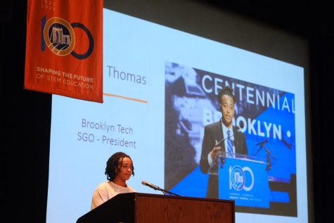 Jediah Thomas (‘23), SGO President, addressing the attendees at the conference.